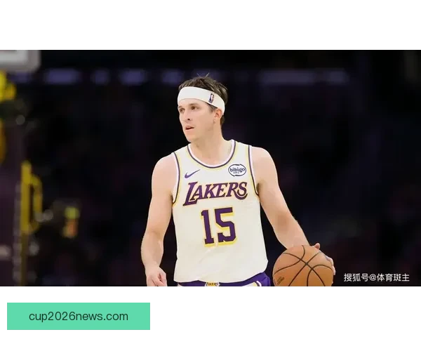 表现超预期今夏多支球队欲挖角湖人或为里夫斯开顶薪合同